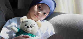 A young child patient holding a teddy bear. Russell-Cooke misdiagnosis claims solicitors